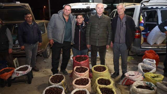 Düzce Belediye Başkanı Özlü, kuzu kestanesi pazarına davet etti