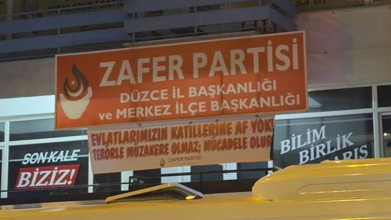 Düzce'de pankarta soruşturma: Zafer Partisi Başkanı ifade verdi