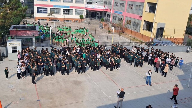 Düzce'de tüm okullarda afet tatbikatı yapıldı