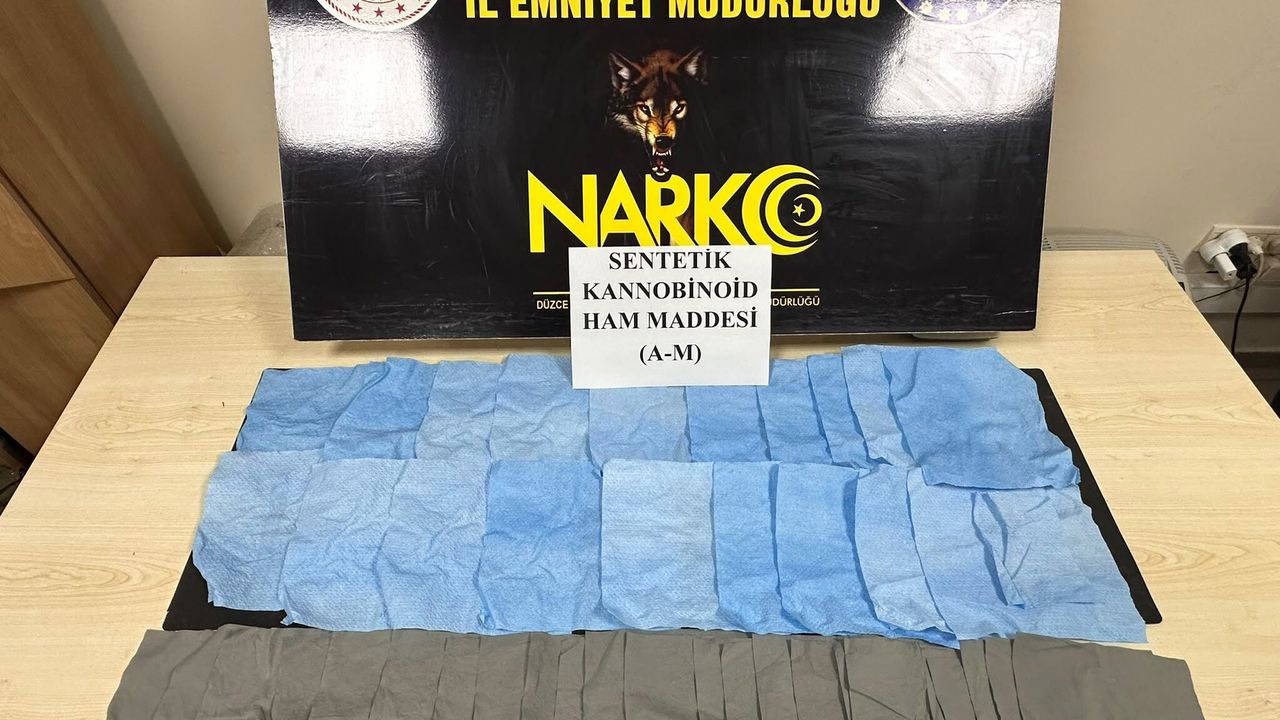 Duzce'de yolcu otobüsünde 22 milyon liralık uyuşturucu