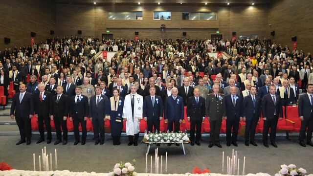 Ebyü'de 2026-2027 akademik yılı açılış töreni yapıldı