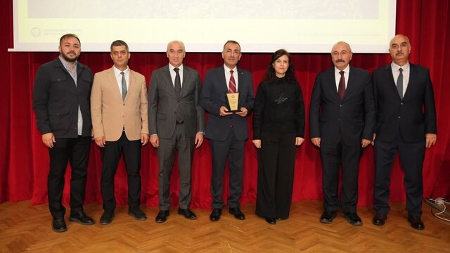 Ebyü'de afet ve kentsel dönüşüm konulu konferans yapıldı