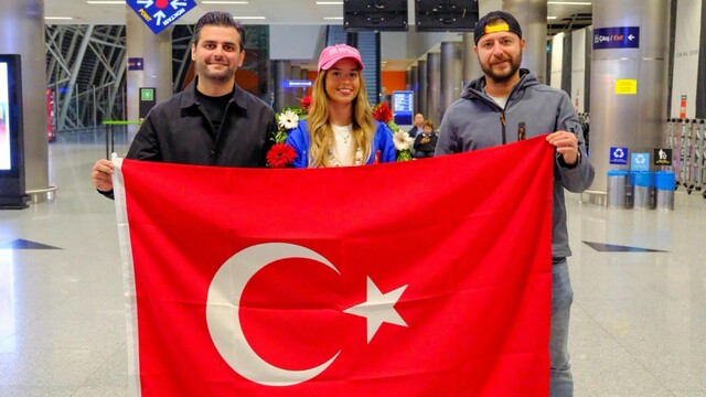 Eda Savcıgil, Okyanus Yedilisi'ni tamamladı ve İzmir'e döndü