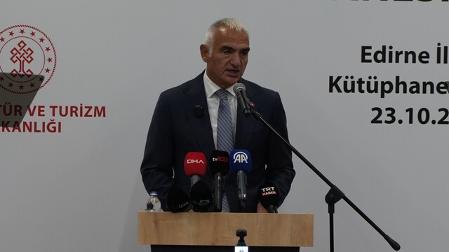 Edirne'de 160 bin kitap kapasiteli yeni kütüphane açıldı