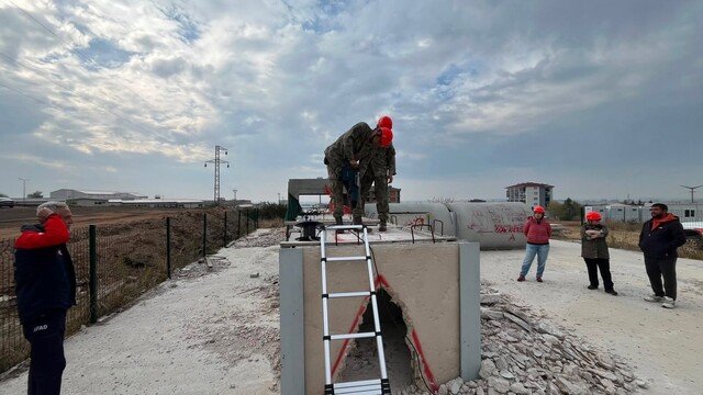 Edirne'de AFAD personelinden kurtarma eğitimi
