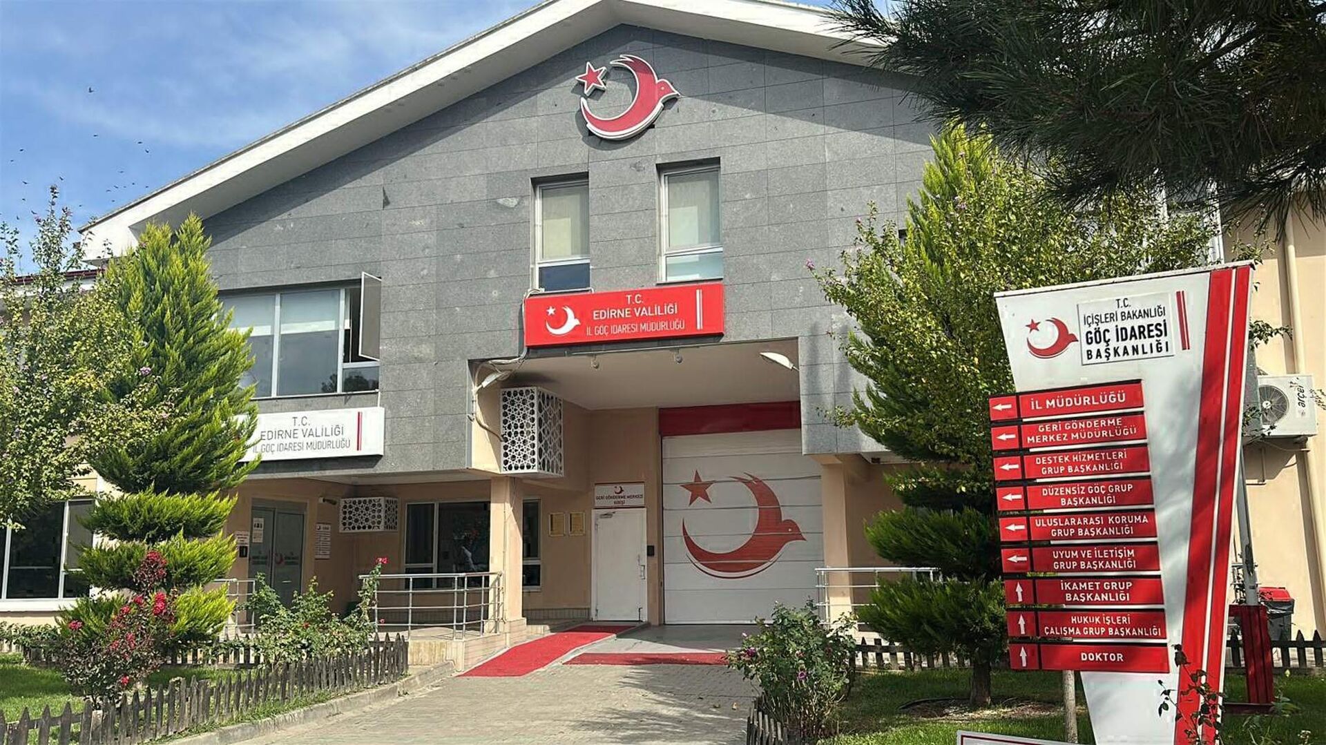 Edirne'de izne çıkan 13 göçmen çocuk bulundu