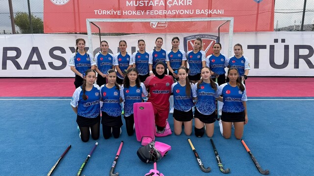 Ege Yıldızları, Gaziantep'ten 3-1 galibiyetle döndü