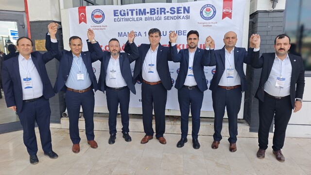 Eğitim-Bir-Sen Manisa'da Ahmet Yasav yeniden başkan seçildi