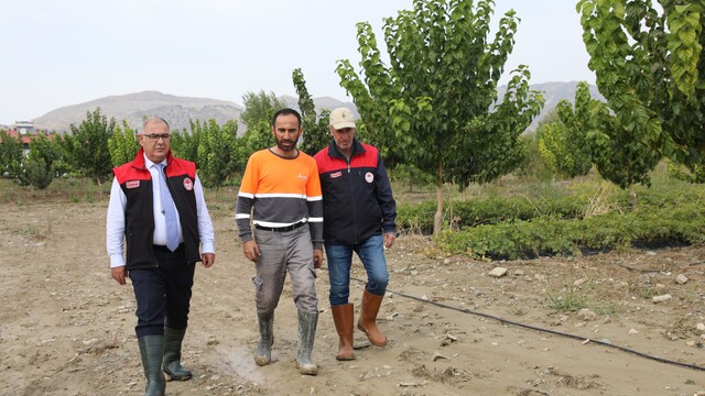 Elazığ'da selden etkilenen işletmelerde hasar tespiti