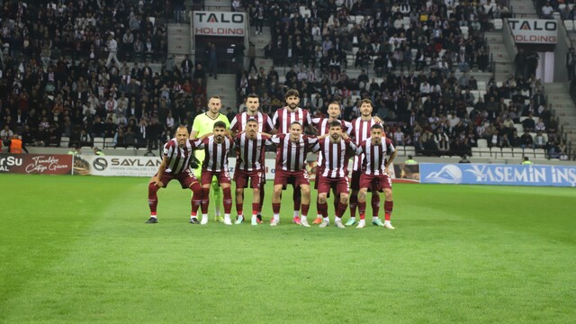Elazığspor, Isparta'da 21 futbolcuyla sahaya çıkacak