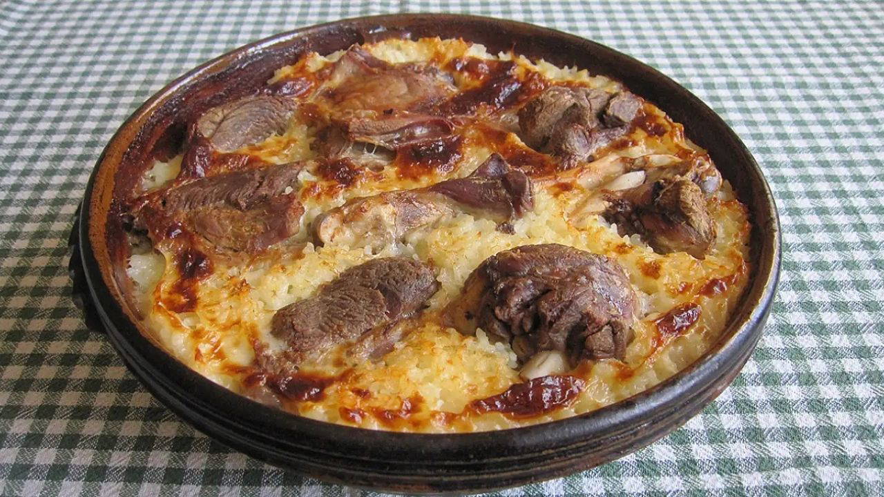Elbasan tava tarifi: Lezzetli bir sofra ikramı