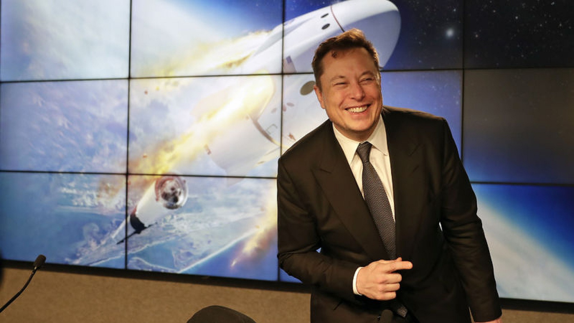 Elon Musk, Amerika'daki her çocuğa SpaceX hissesi verecek