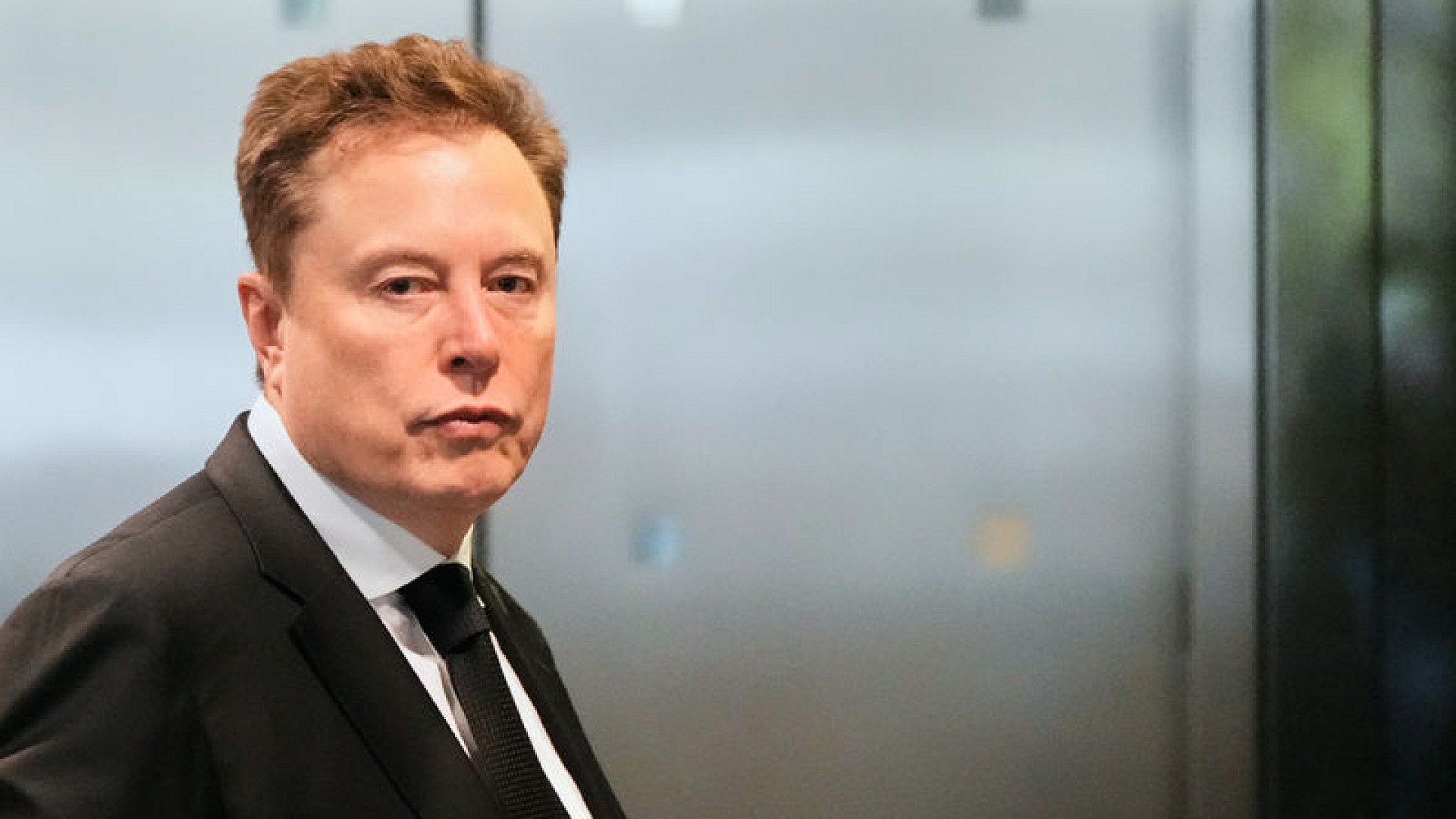 Elon Musk, SpaceX ve Tesla'nın birleşmesini açıkladı