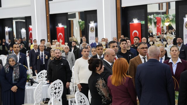 EMŞAV Başkanı Abdurrahman Yılmaz'dan barış çağrısı