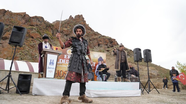Erzurum'da I. Dedem Korkut Şenliği yoğun ilgiyle yapıldı