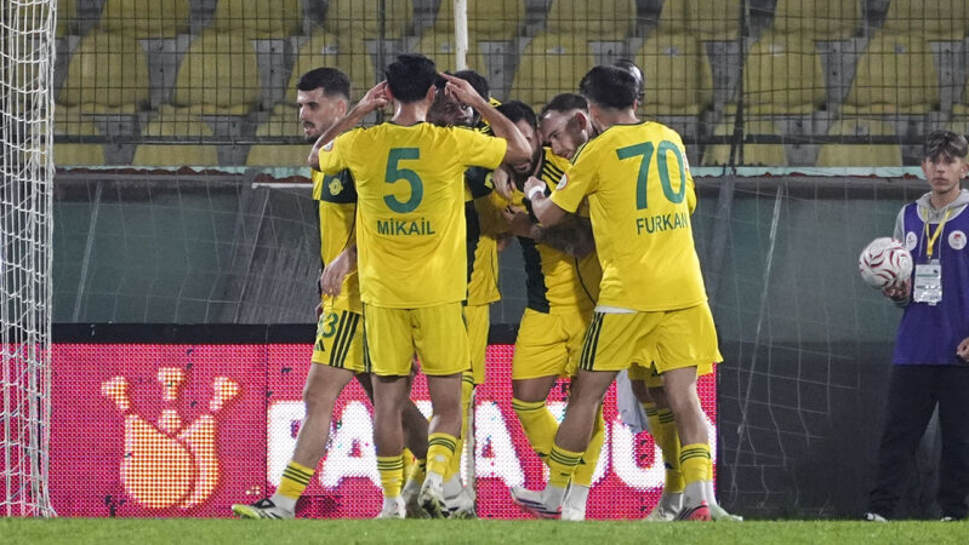 Esenler Erokspor, Mardin 1969 Spor'u 4-2 mağlup etti