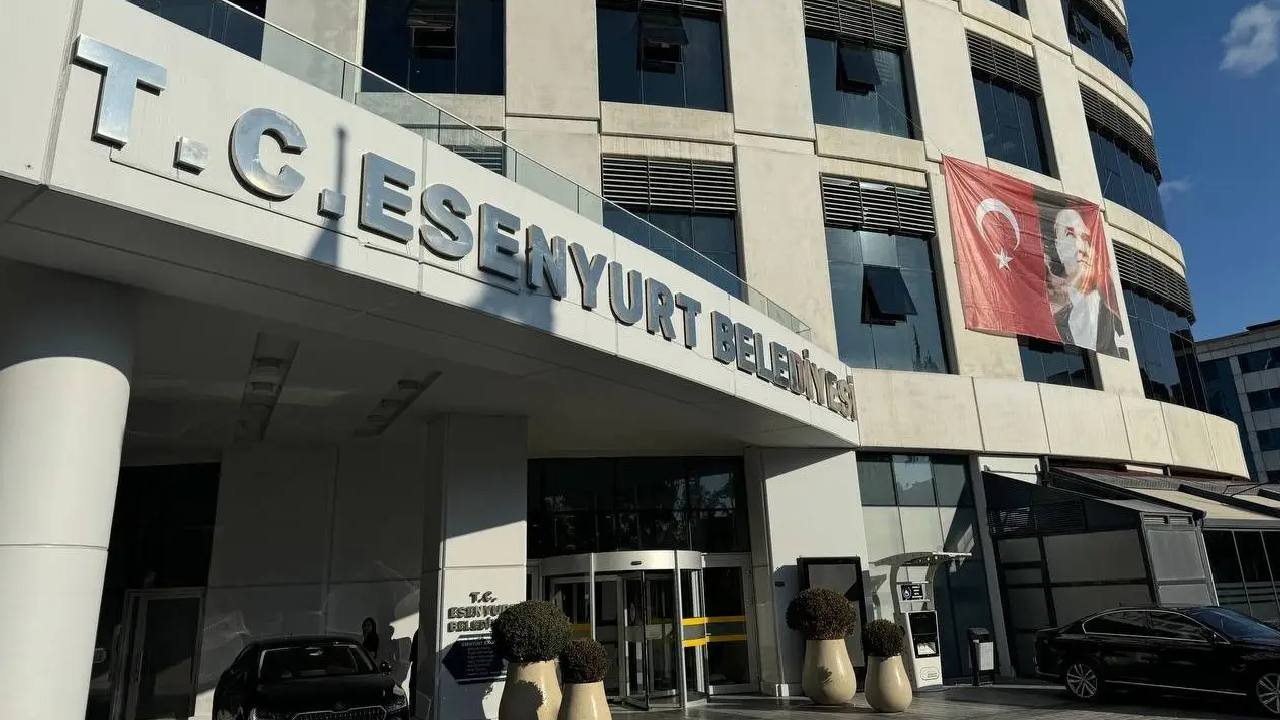 Esenyurt Belediyesi'ne operasyonda 19 kişi gözaltına alındı