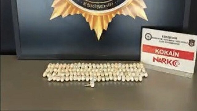 Eskişehir'de düzenlenen operasyonda 1 kilo kokain ele geçirildi