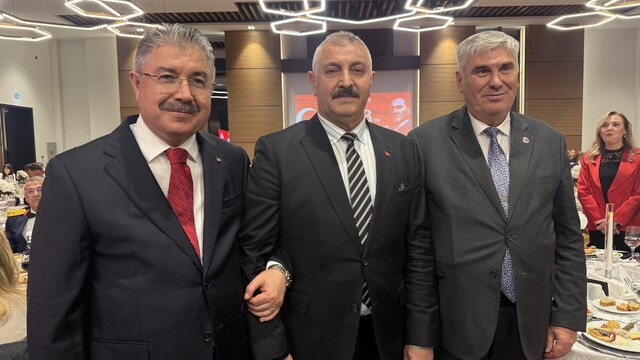 Eskişehir'de şehit babası Alişan Şahin ile Vali Yılmaz buluştu