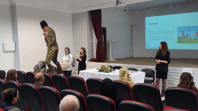 Eskişehir'de velilere yönelik interaktif seminer düzenlendi