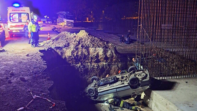 Eskişehir'de yol çalışmasına düşen otomobilde 1 ölü