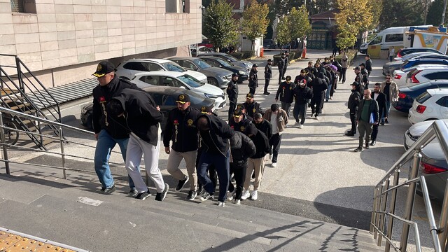Eskişehir merkezli fuhuş operasyonunda 19 gözaltı