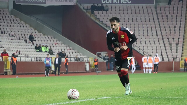 Eskişehirspor, Iğdır FK'yı 1-0 yenerek tura yükseldi