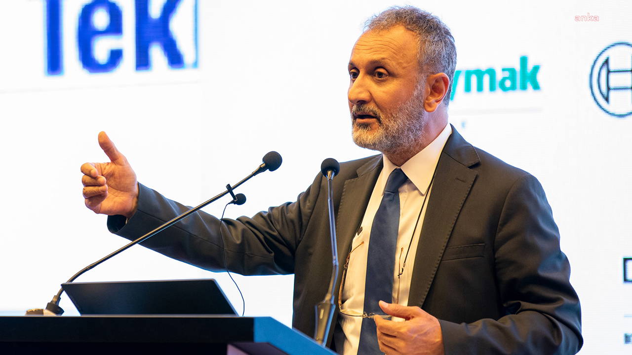 Eyüpsultan Belediyesi'ne operasyon: 28 kişi sevk edildi