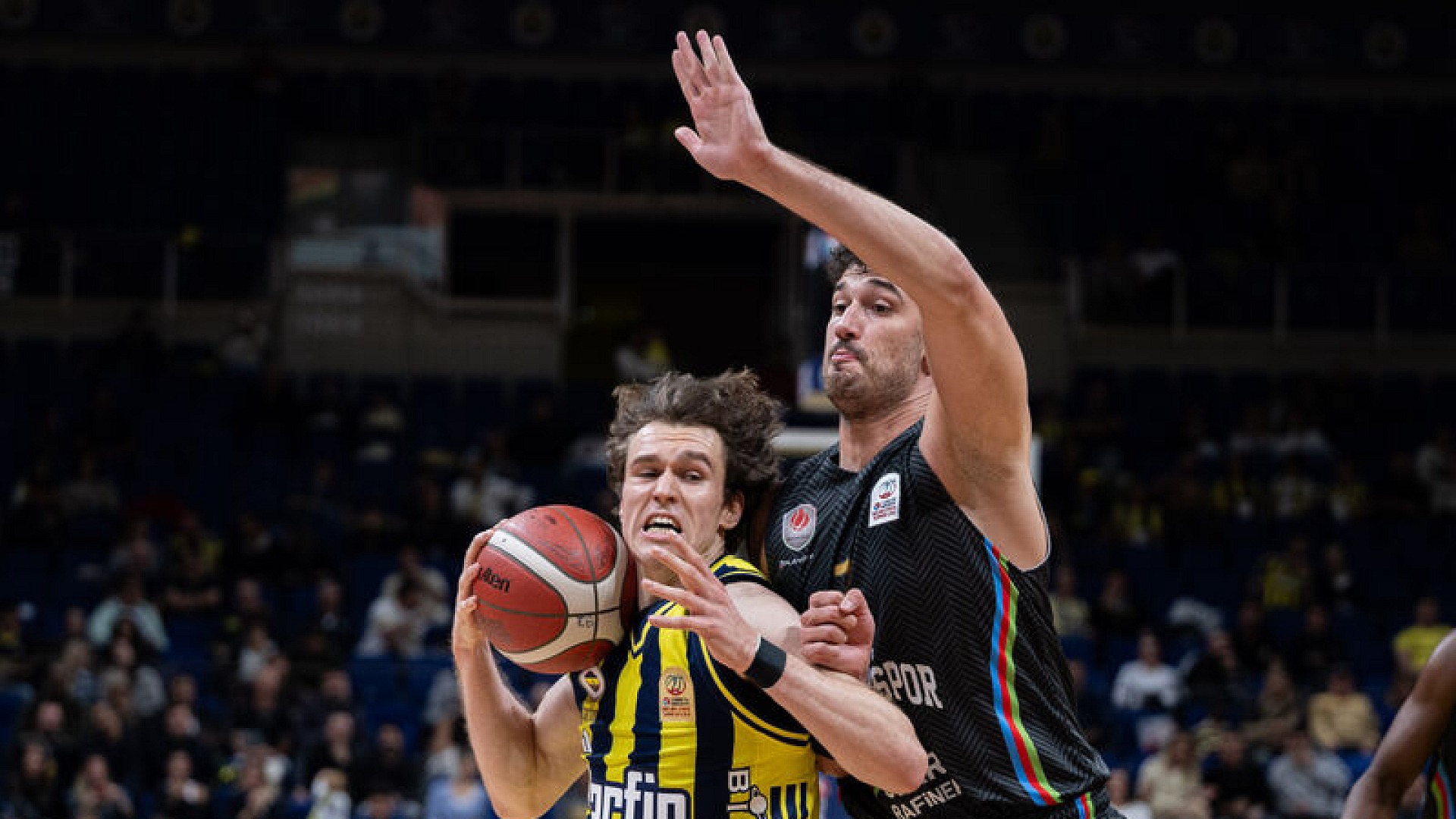 Fenerbahçe, Aliağa Petkimspor'a 82-77 mağlup oldu
