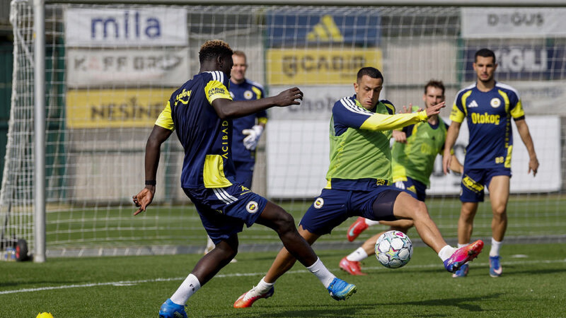 Fenerbahçe Aston Villa maçı hazırlıklarını sürdürüyor