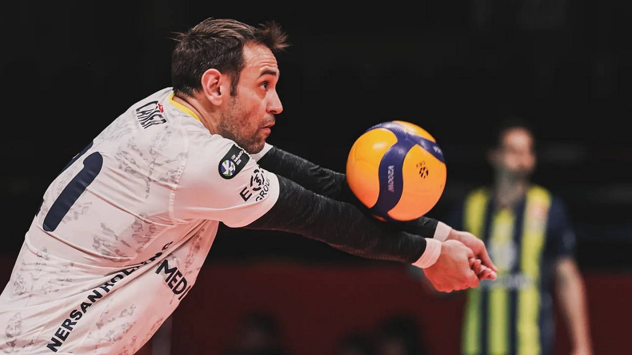 Fenerbahçe erkek voleybol takımı Caner Dengin ile anlaştı