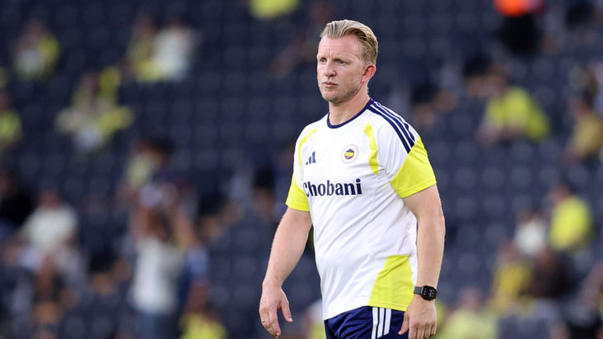 Fenerbahçe, teknik sorumluluğu Kuyt'a verdi