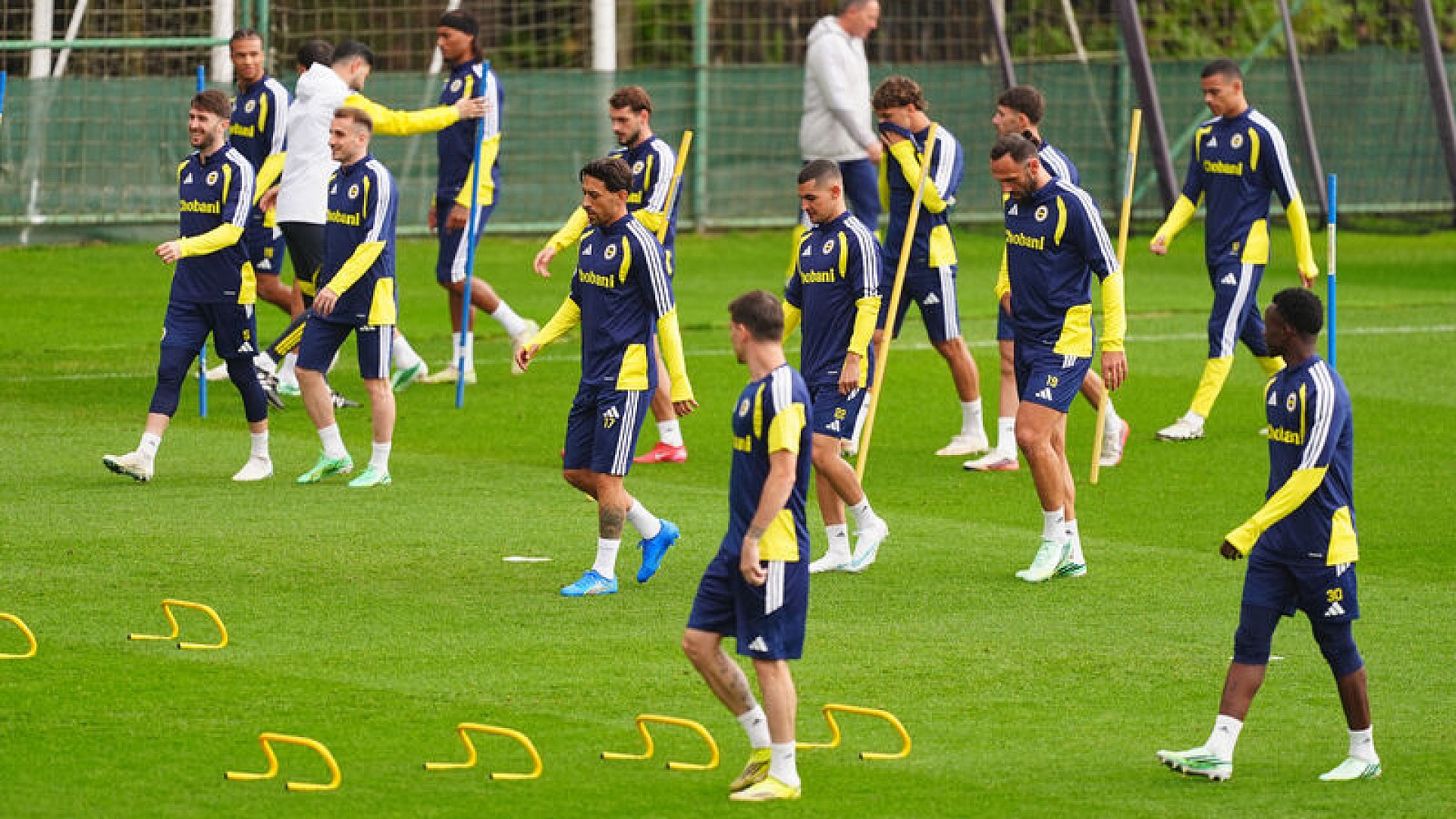 Fenerbahçe'nin Aston Villa maçı kadrosu açıklandı