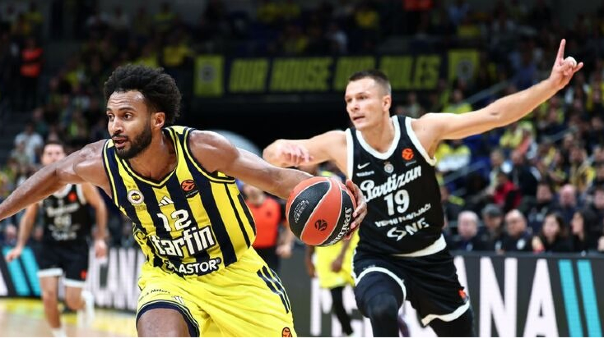 Fenerbahçe Tarfin, Partizan'ı 74-65 mağlup etti