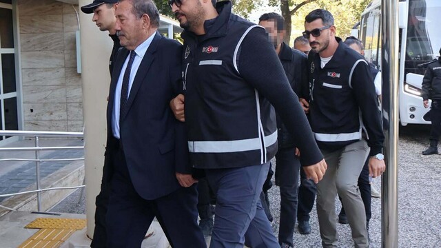 Fevzi Topuz, Burdur Cezaevi'ne nakledildi