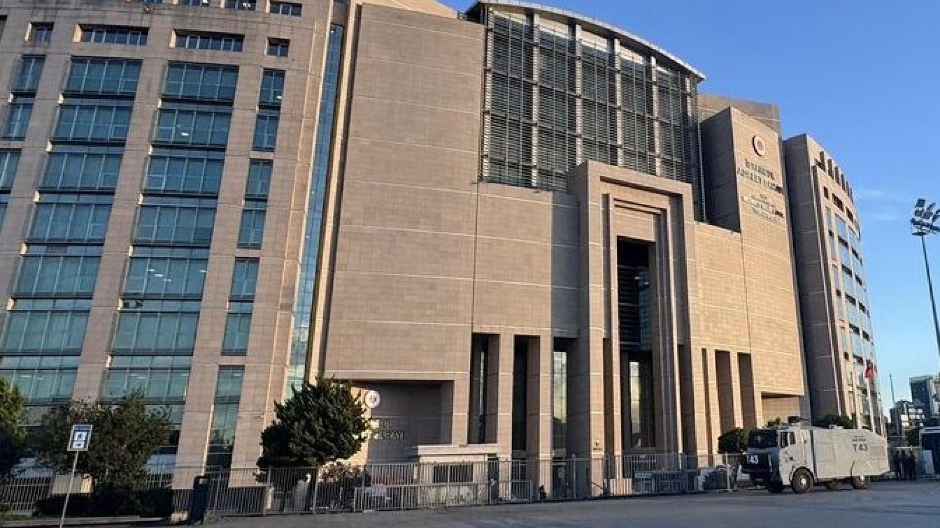 Fon soruşturmasında Özer ve Aydın tutuklandı