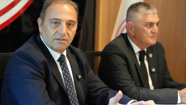 Fuat Çapa: Samsunspor devre arasında yeni takım kurar