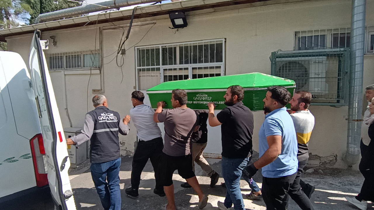 Gaziantep'te 12 yaşındaki çocuk, 16 yaşındaki Muhammed'i bıçakladı