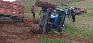Gaziantep'te traktör devrildi, maddi hasar oluştu