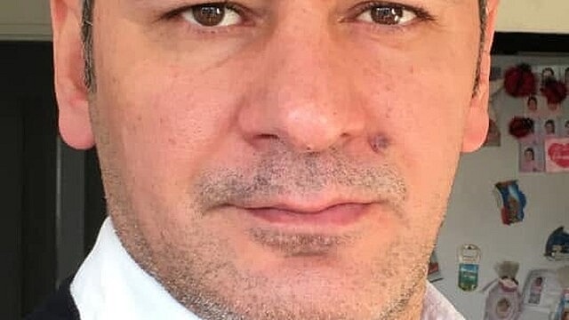 Gölcük'te belediye meclis üyesine silahlı saldırı