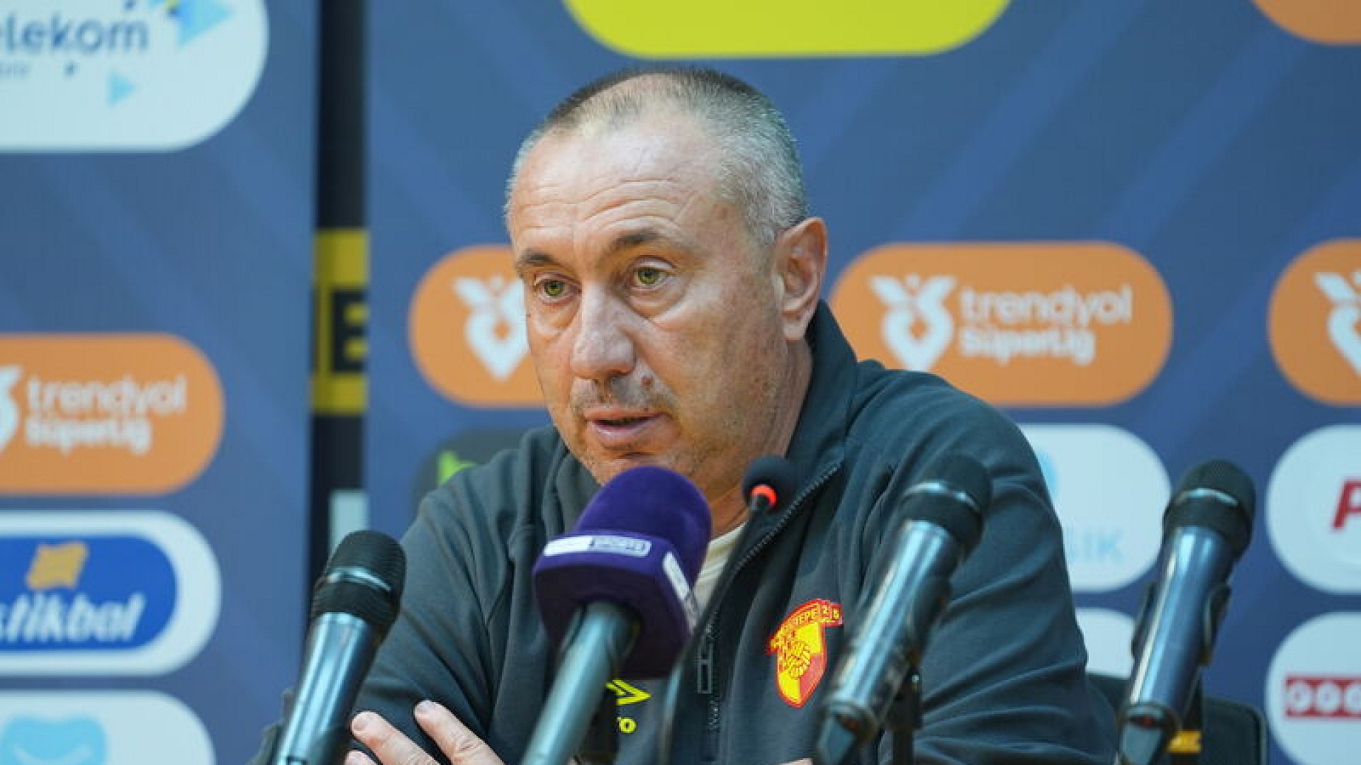 Göztepe, Kocaelispor'u 2-1 yenerek önemli bir galibiyet aldı