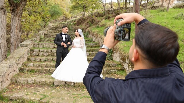 Güzelyurt, gelin ve damatların fotoğraf için gözdesi oldu