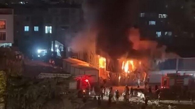 Hatay'da işçilerin kaldığı konteynerde yangın kontrol altına alındı