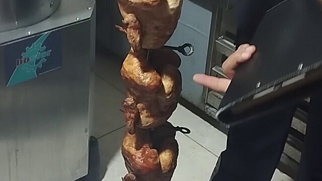Hatay'da restoranda bozuk tavuk ele geçirildi