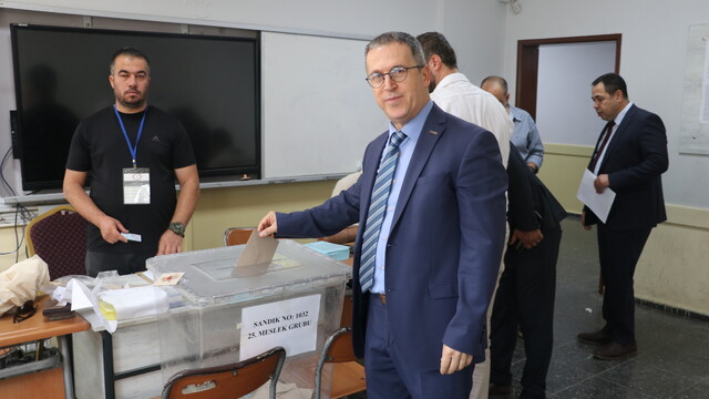 Hatay Ticaret ve Sanayi Odası seçimlerinde mavi liste önde