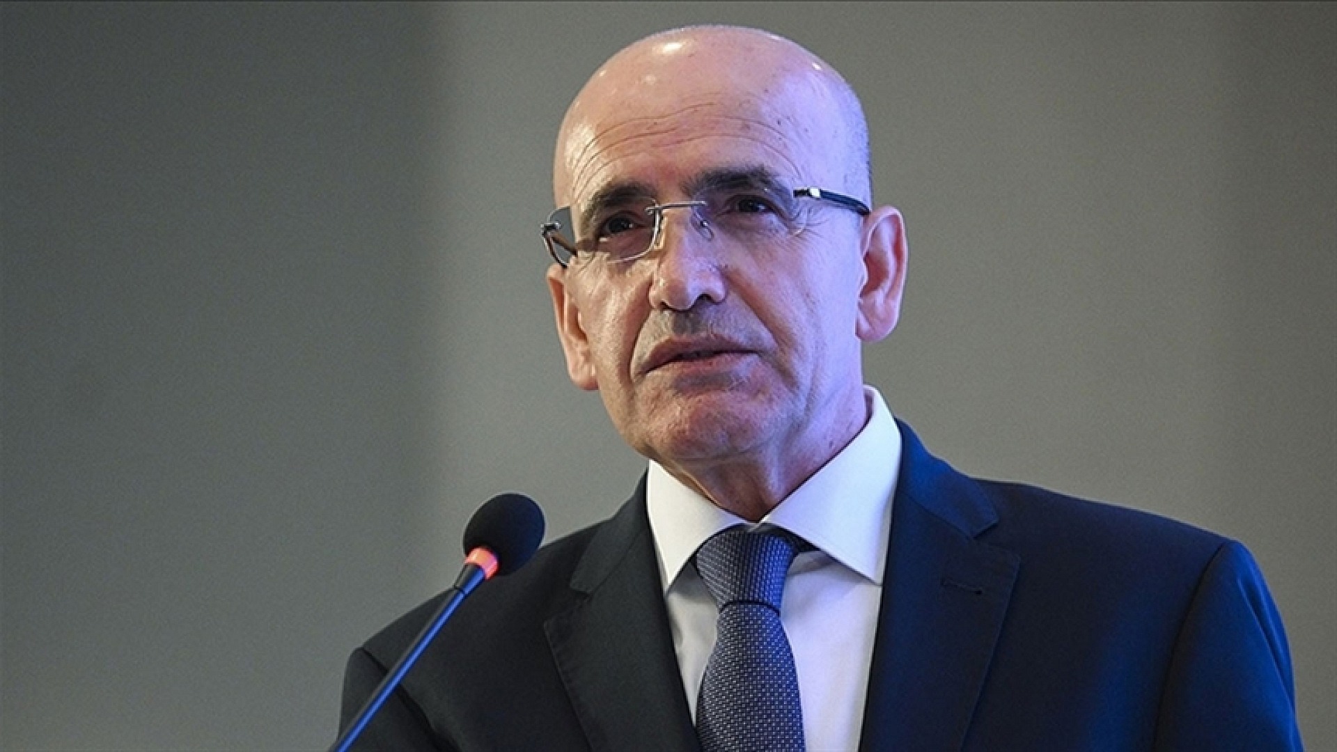 Hazine Bakanı Şimşek, enflasyonla mücadele mesajı verdi