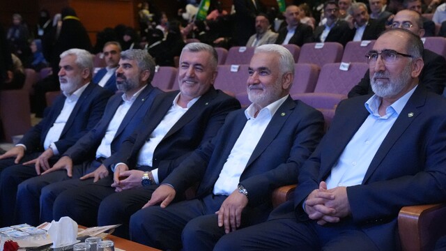 HÜDA PAR Genel Başkanı Yapıcıoğlu Diyarbakır'da konuştu