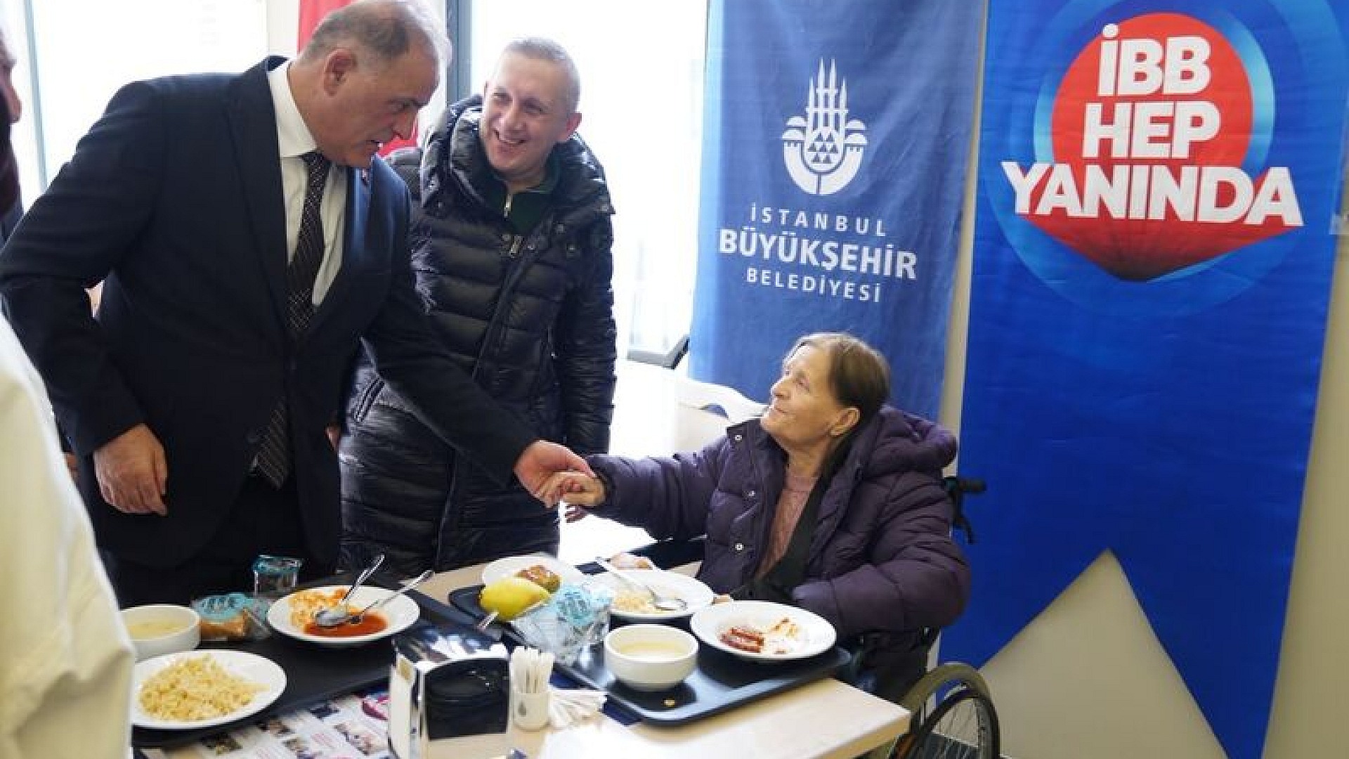 İBB, Zeytinburnu'nda Çırpıcı Kent Lokantası açtı
