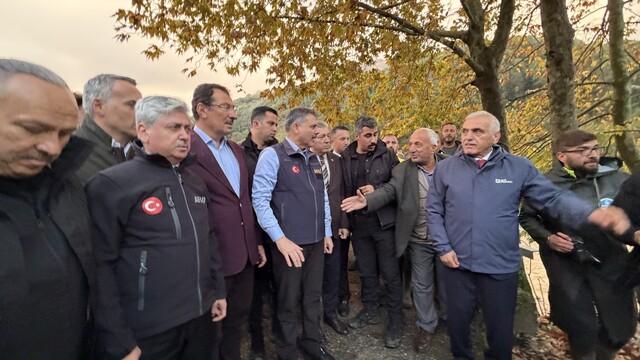 İçişleri Bakanı Çiftçi, Sakarya'da bölgeyi ziyaret etti