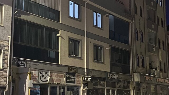 İnegöl'de balkonundan düşen 15 yaşındaki çocuk yaralandı